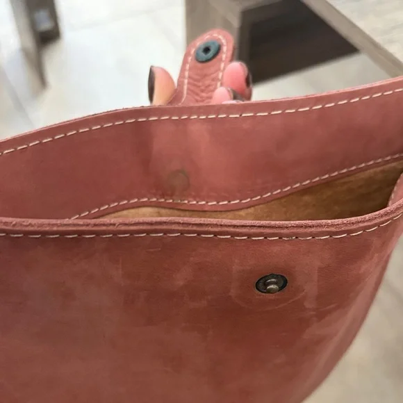 Portland Leather Rose Tablet Sleeve - Picture 4 of 6